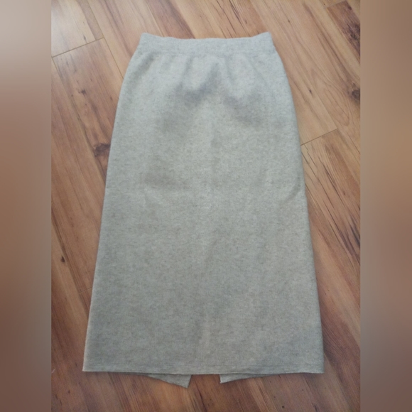 Sweater maxi/midi skirt - Picture 2 of 2